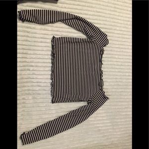 Pretty little thing crop top (free with purchase)